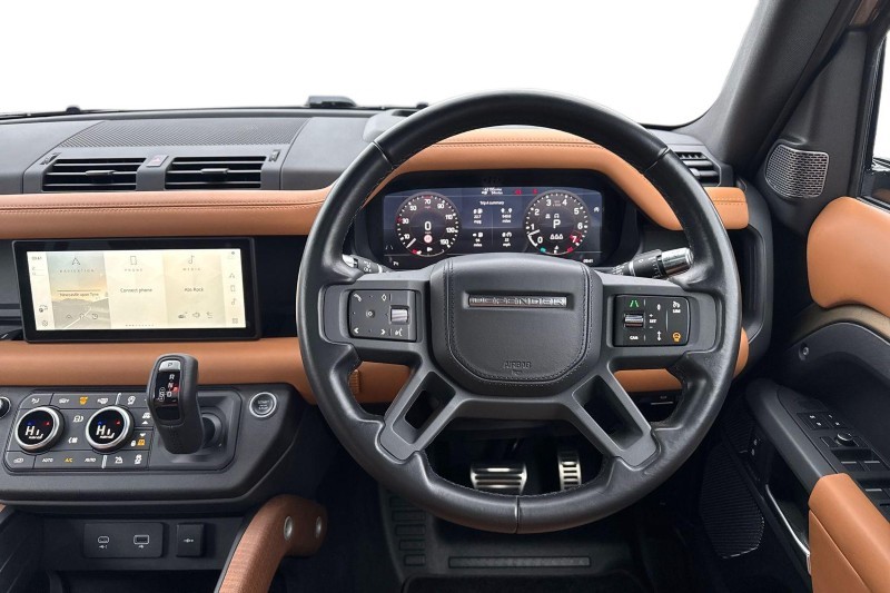 Used Land Rover Defender 2020 for sale - 76984360: Photo 5