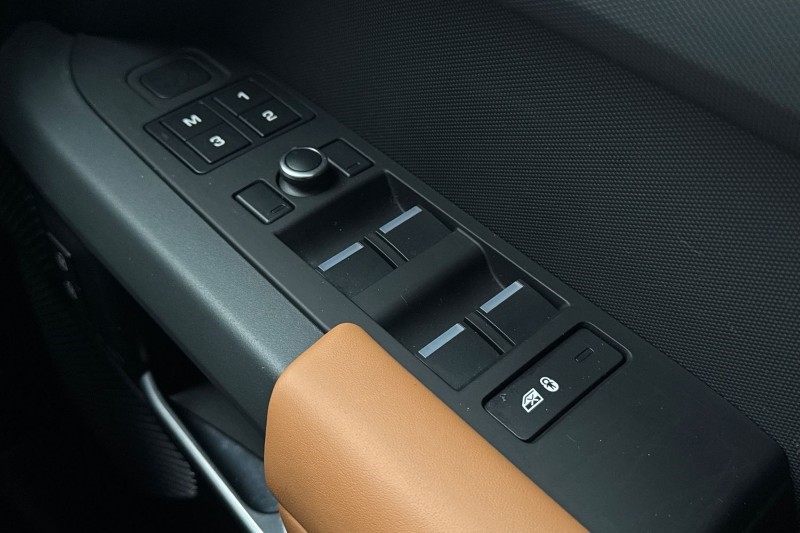 Used Land Rover Defender 2020 for sale - 76984360: Photo 7