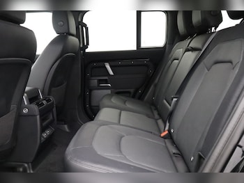 Used Land Rover Defender 2023 for sale - 78042261: Photo