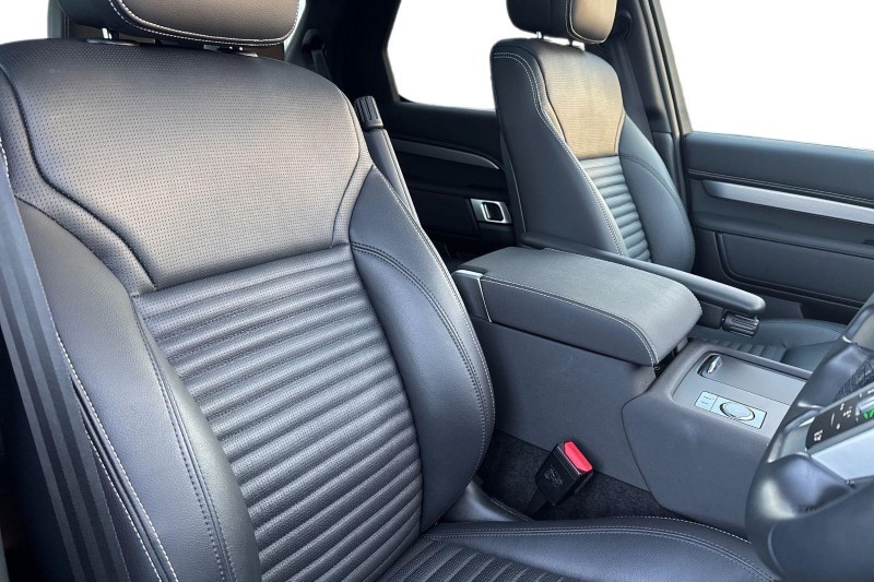 Used Land Rover Discovery 2024 for sale - 76984304: Photo 26