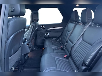 Used Land Rover Discovery 2024 for sale - 76984304: Photo