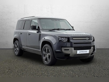Used Land Rover Defender 2024 for sale - 77420521: Photo