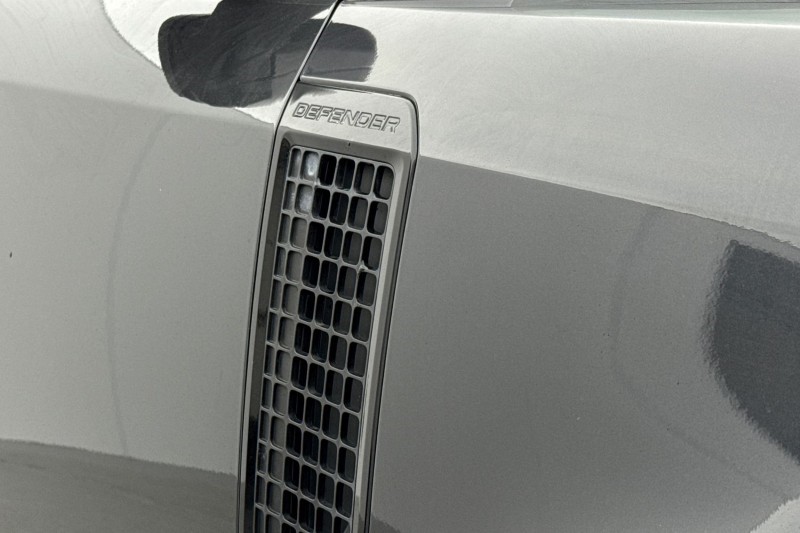 Used Land Rover Defender 2024 for sale - 77420521: Photo 20