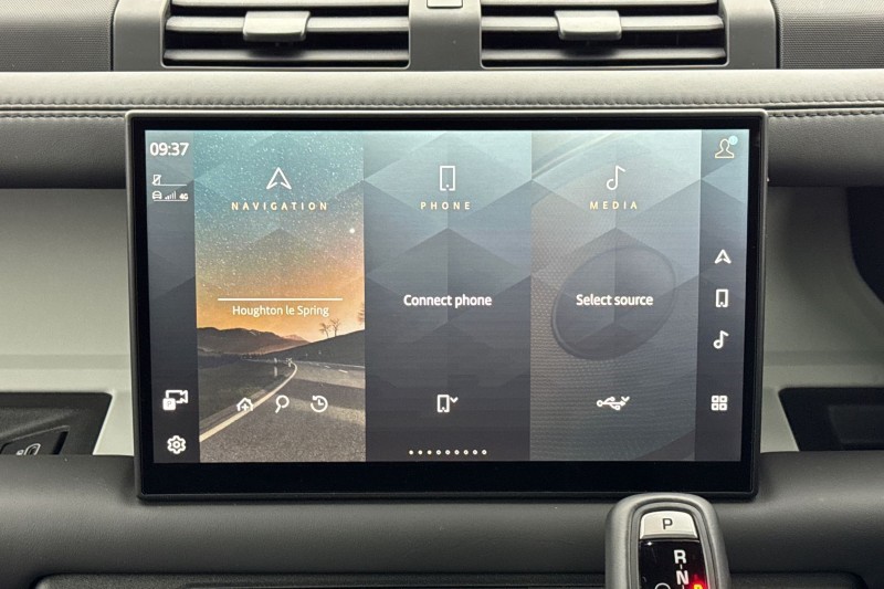 Used Land Rover Defender 2024 for sale - 77420521: Photo 30