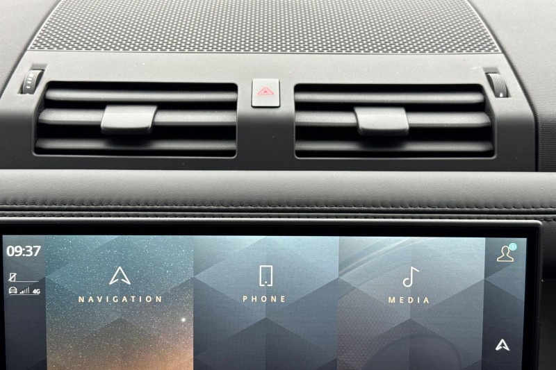 Used Land Rover Defender 2024 for sale - 77420521: Photo 34