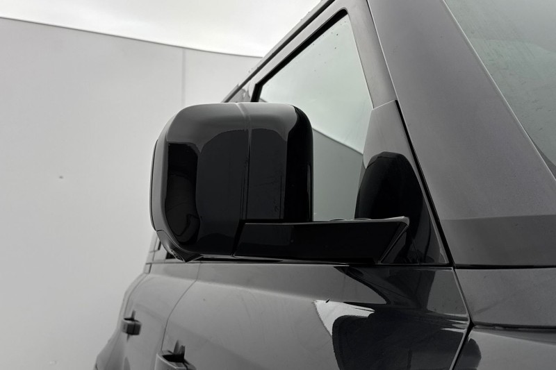 Used Land Rover Defender 2024 for sale - 77420521: Photo 46