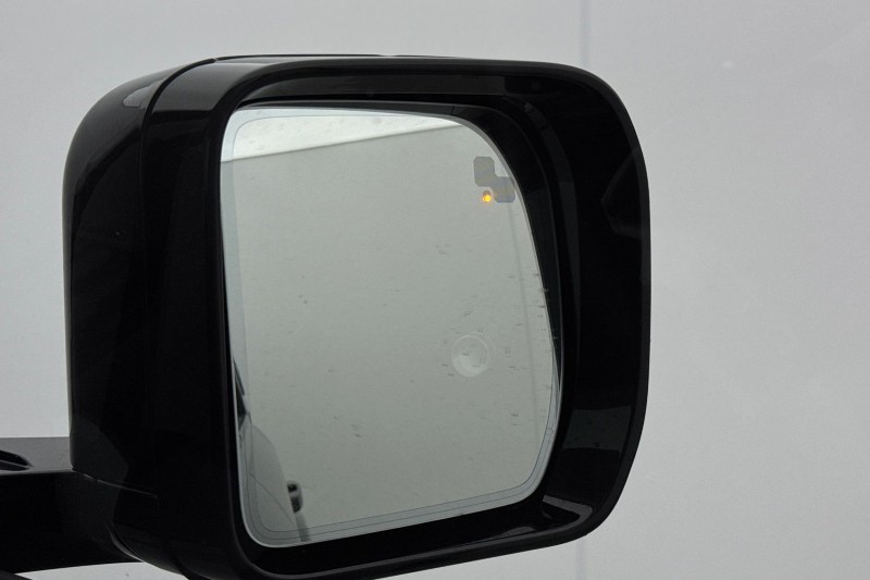 Used Land Rover Defender 2024 for sale - 77420521: Photo 53