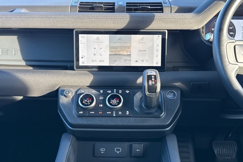 Used Land Rover Defender 2023 for sale - 76984331: Photo 14