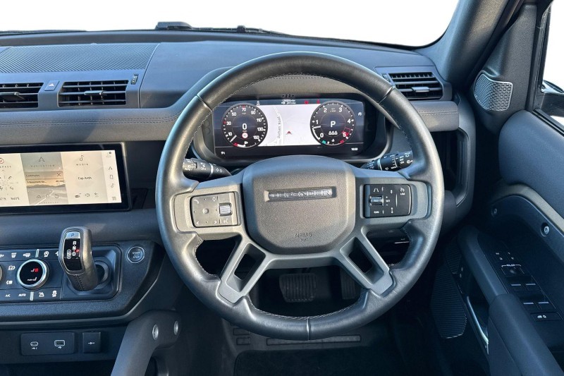 Used Land Rover Defender 2023 for sale - 76984331: Photo 15