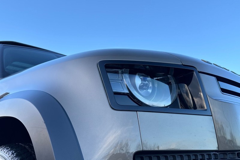 Used Land Rover Defender 2023 for sale - 76984331: Photo 17