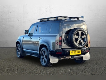 Used Land Rover Defender 2023 for sale - 76984331: Photo