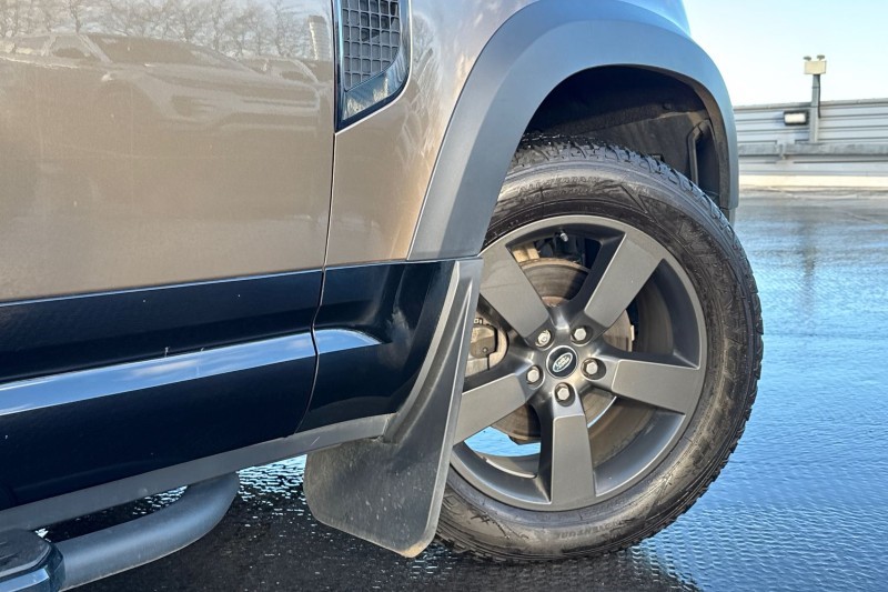 Used Land Rover Defender 2023 for sale - 76984331: Photo 44