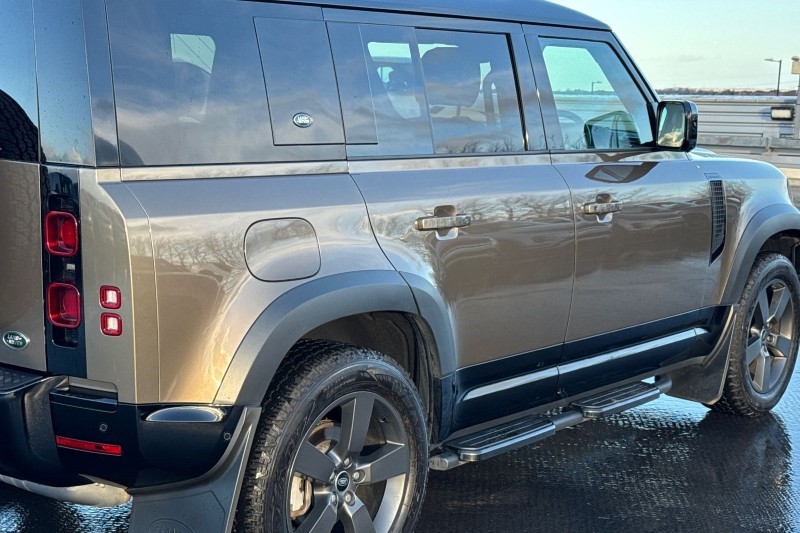 Used Land Rover Defender 2023 for sale - 76984331: Photo 46