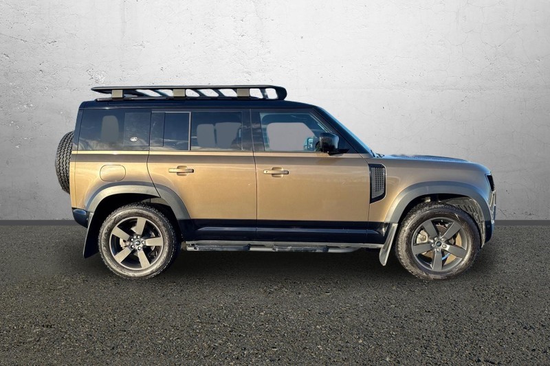 Used Land Rover Defender 2023 for sale - 76984331: Photo 5