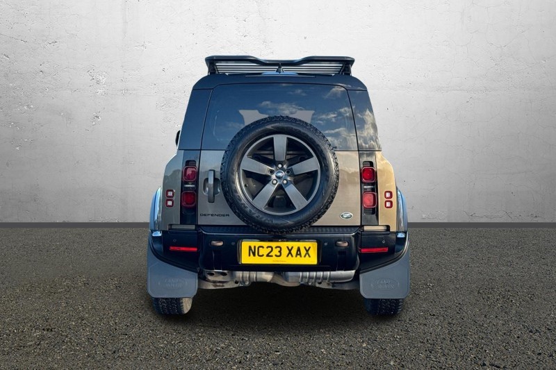 Used Land Rover Defender 2023 for sale - 76984331: Photo 6