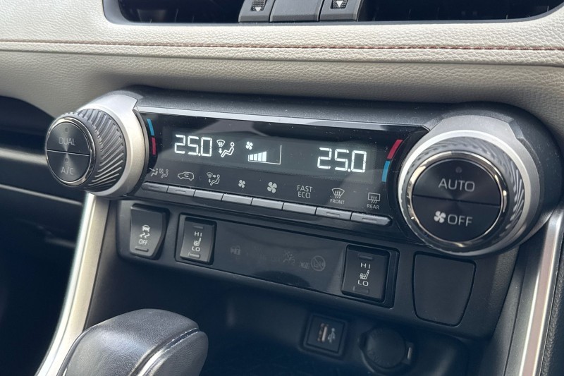 Used Toyota RAV4 2023 for sale - 76984351: Photo 31