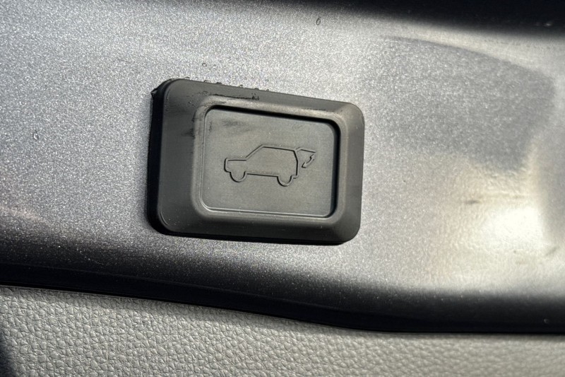 Used Toyota RAV4 2023 for sale - 76984351: Photo 36