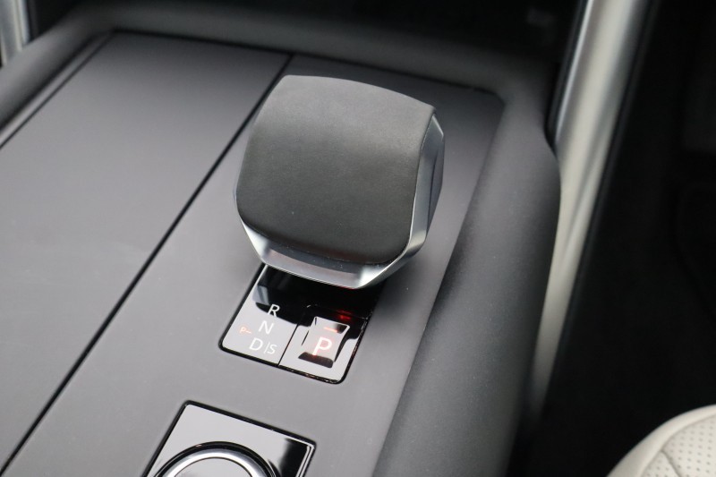 Used Land Rover Discovery 2023 for sale - 77745947: Photo 13