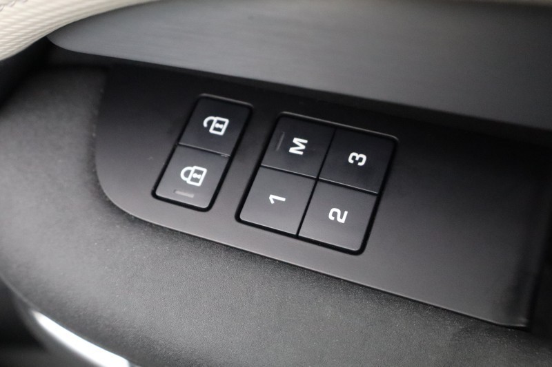 Used Land Rover Discovery 2023 for sale - 77745947: Photo 53