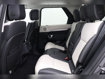 Used Land Rover Discovery 2024 for sale - 78984397: Photo