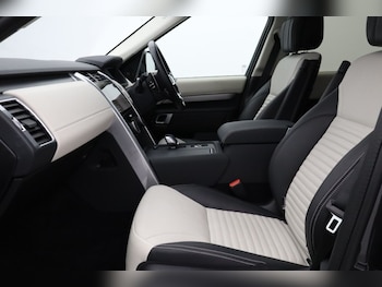 Used Land Rover Discovery 2024 for sale - 78411993: Photo