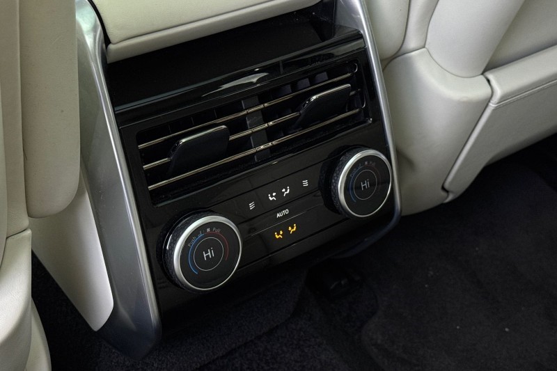 Used Land Rover Range Rover 2024 for sale - 77877715: Photo 18