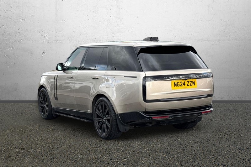 Used Land Rover Range Rover 2024 for sale - 77877715: Photo 2