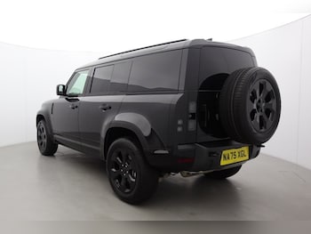 Used Land Rover Defender 2026 for sale - 79429548: Photo