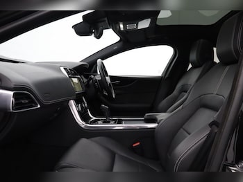 Used Jaguar XE 2023 for sale - 78653283: Photo