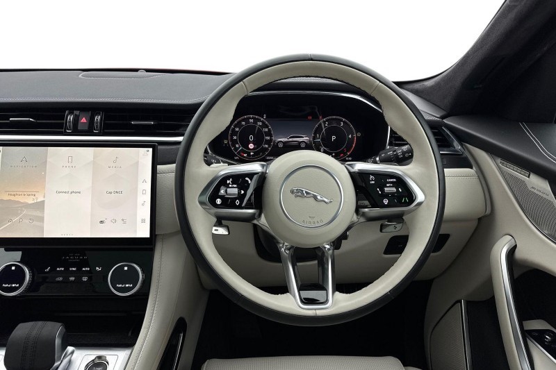 Used Jaguar F-Pace 2024 for sale - 77662123: Photo 15