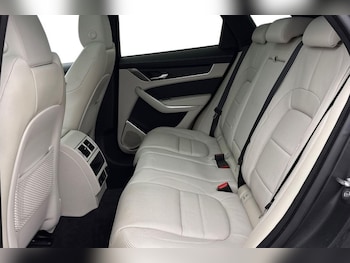 Used Jaguar F-Pace 2024 for sale - 77662123: Photo