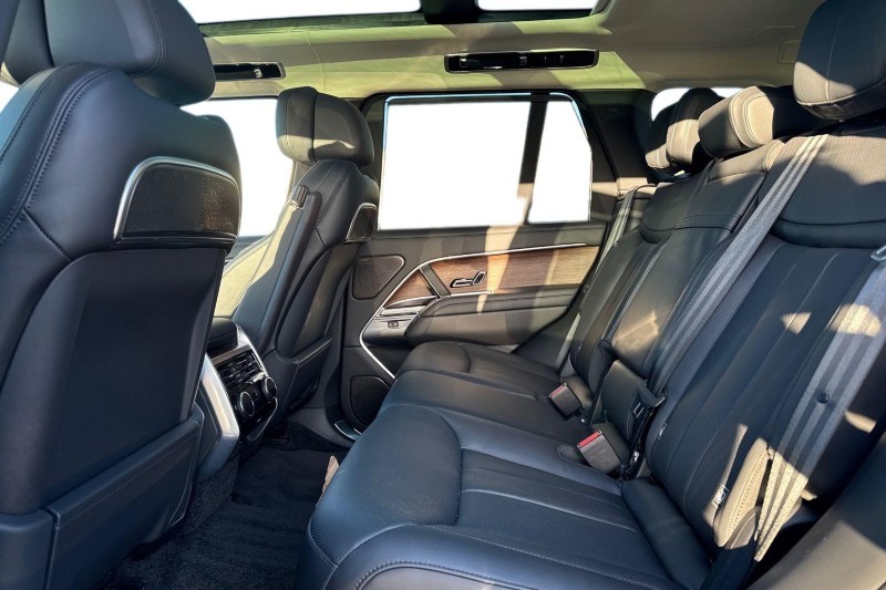 Used Land Rover Range Rover 2025 for sale - 77087676: Photo 4