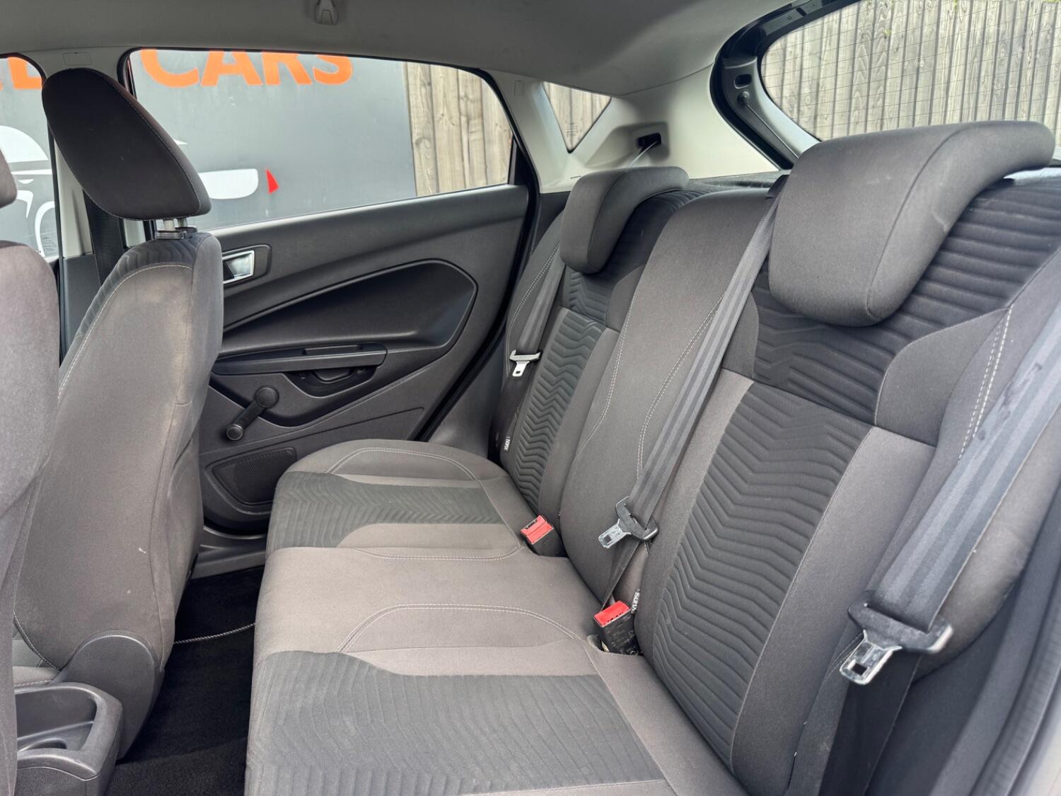 Used Ford Fiesta 2015 for sale - 76793636: Photo 12