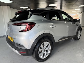 Used Renault Captur 2020 for sale - 78045544: Photo