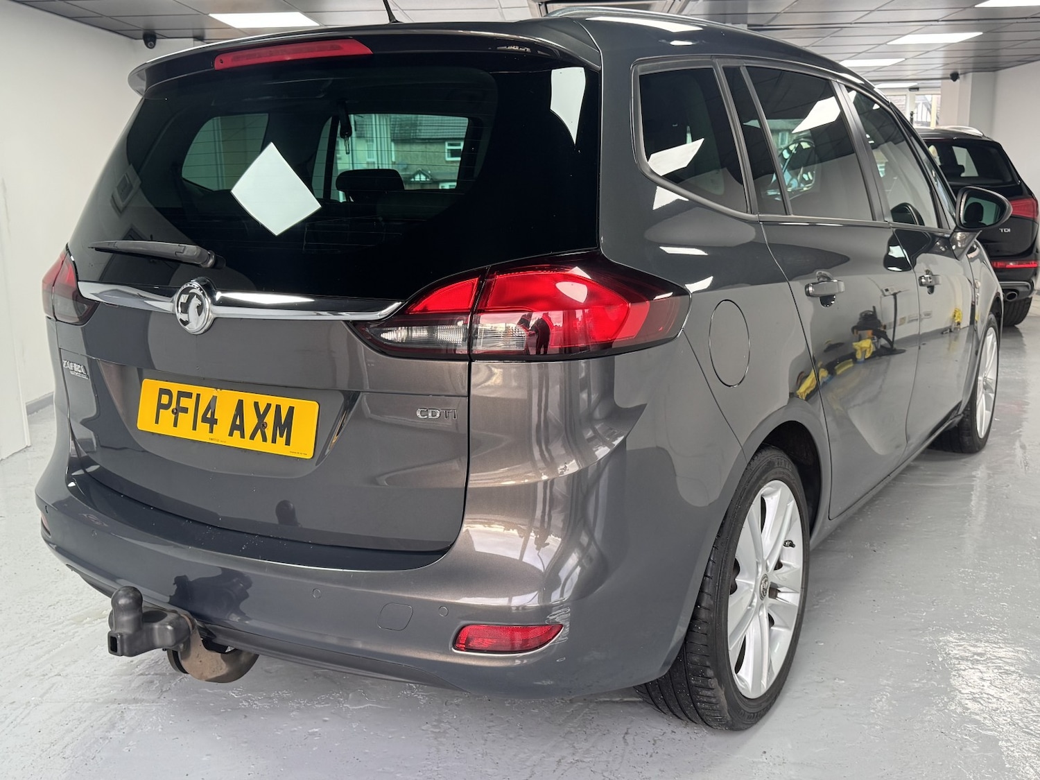 Used Vauxhall Zafira Tourer 2014 for sale - 76751869: Photo 5
