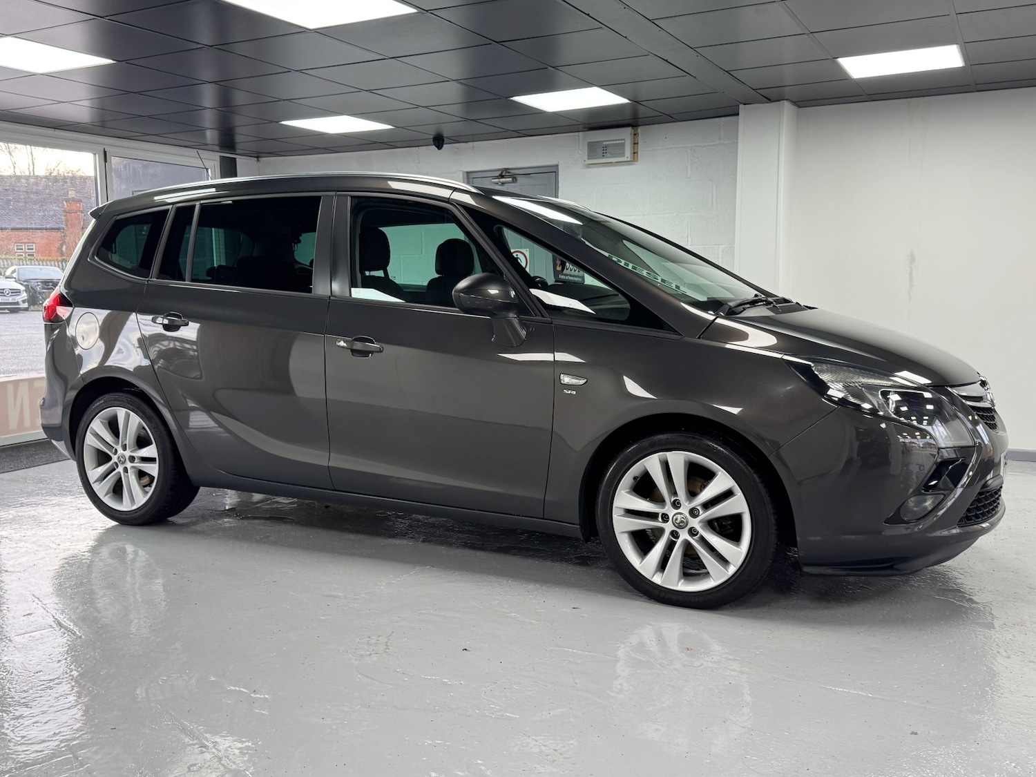 Used Vauxhall Zafira Tourer 2014 for sale - 76751869: Photo 8