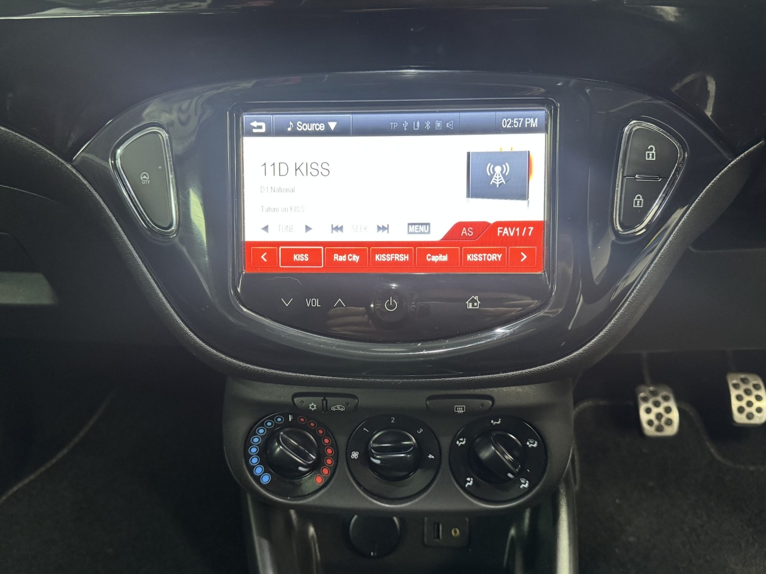 Used Vauxhall Corsa 2015 for sale - 77027924: Photo 12