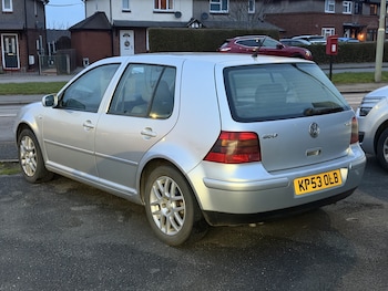 Used Volkswagen Golf 2003 for sale - 77558609: Photo