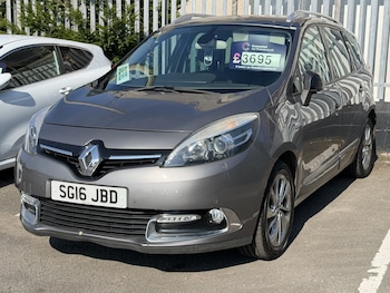 Used Renault Grand Scenic 2016 for sale - 79187726: Photo