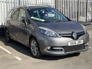Used Renault Grand Scenic 2016 for sale - 79187726: Photo