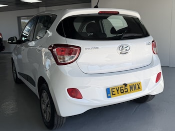 Used Hyundai i10 2015 for sale - 78383383: Photo