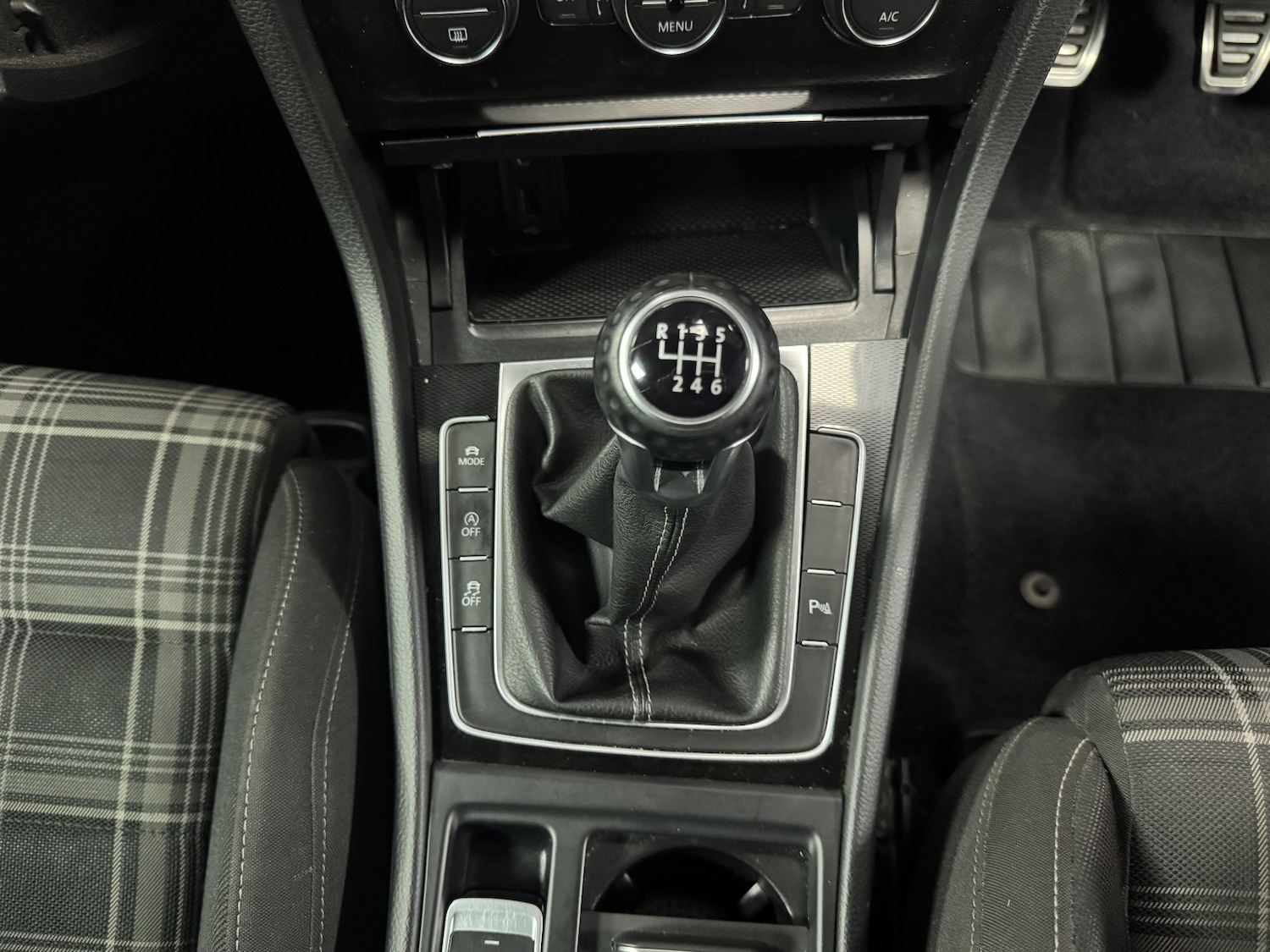 Used Volkswagen Golf 2016 for sale - 76837067: Photo 10