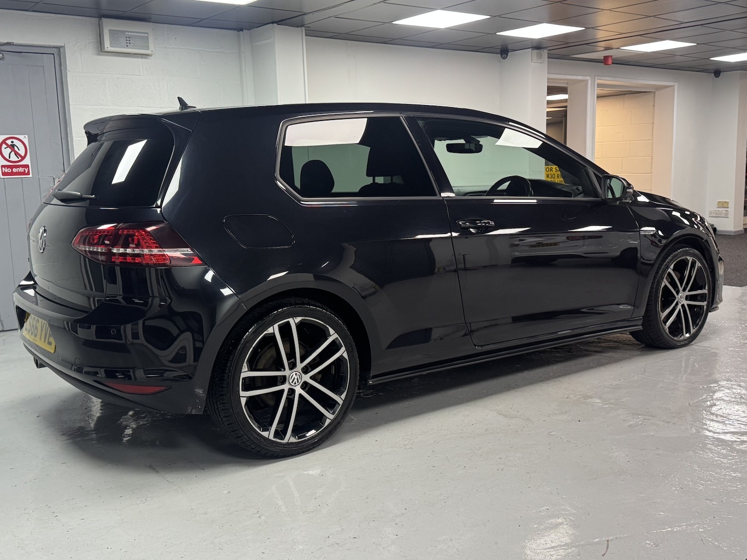 Used Volkswagen Golf 2016 for sale - 76837067: Photo 17