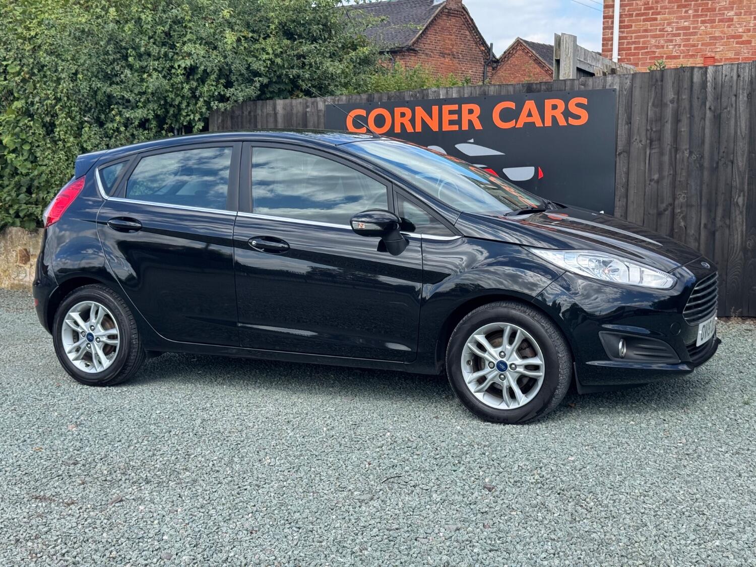 Used Ford Fiesta 2015 for sale - 77464910: Photo 5