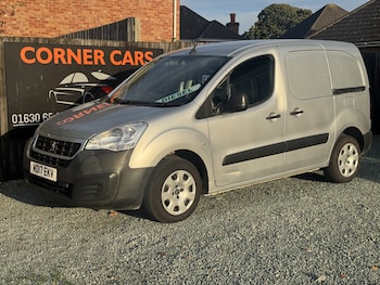 2017 - 850 1.6 BlueHDi 100 Professional Van [non SS]