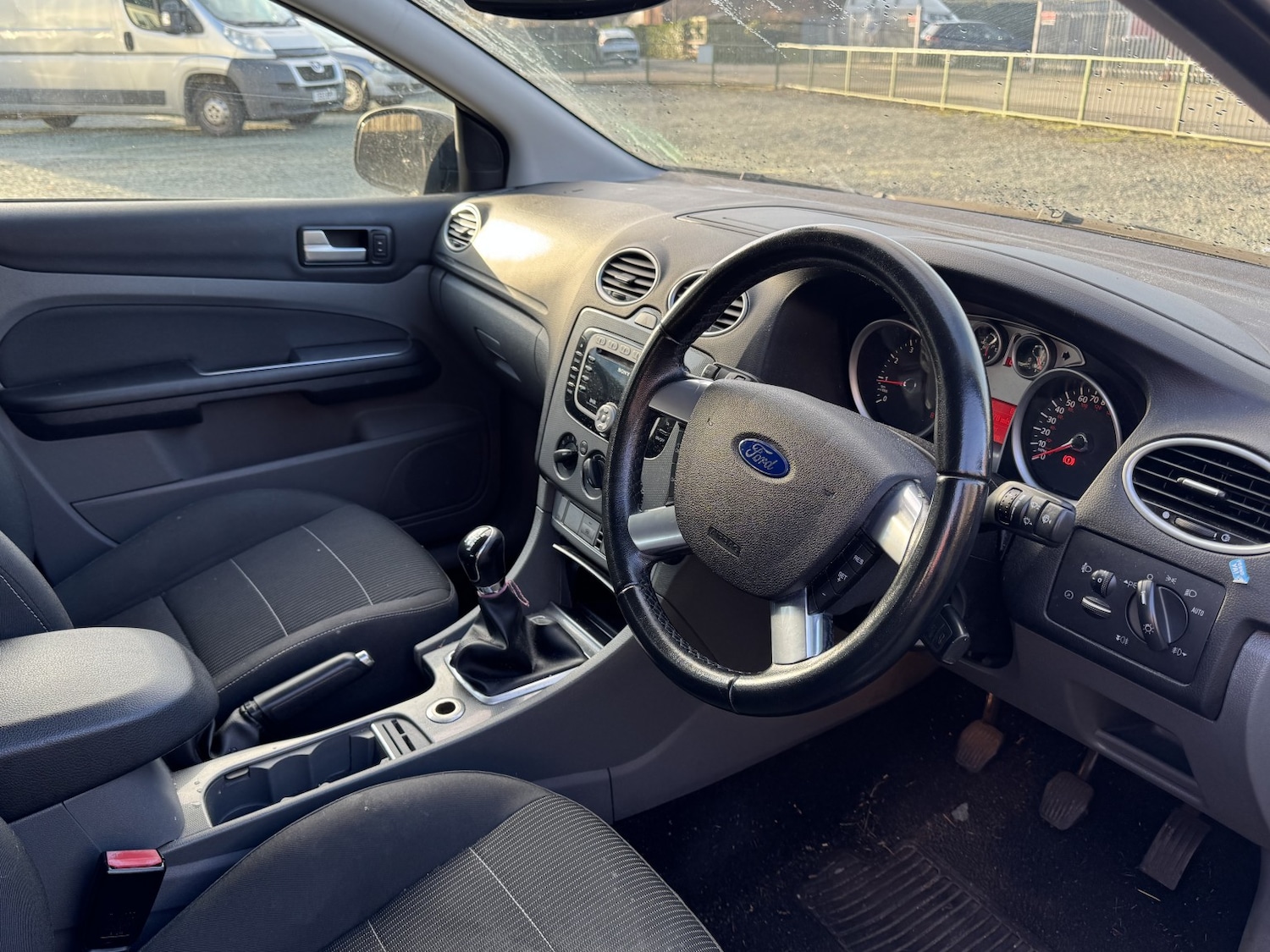 Used Ford Focus 2010 for sale - 76799182: Photo 5