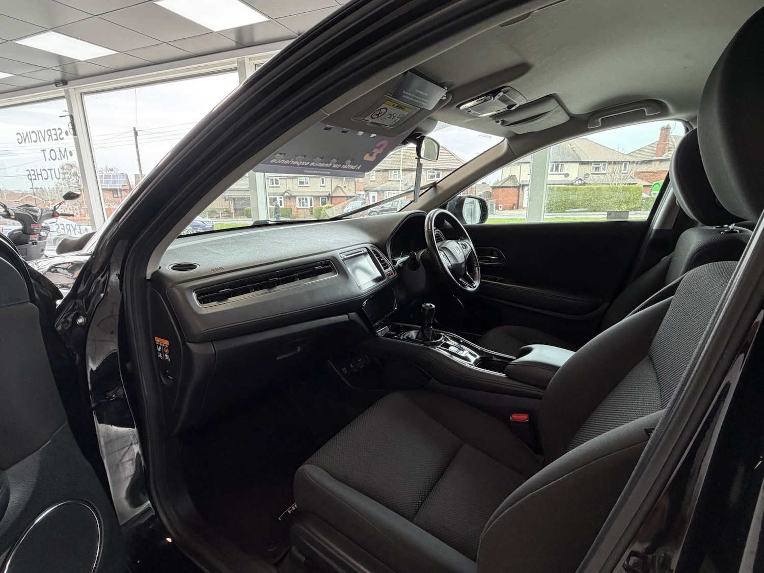 Used Honda HR-V 2016 for sale - 77991774: Photo 5