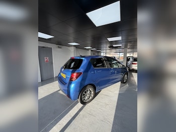 Used Toyota Yaris 2017 for sale - 76931434: Photo