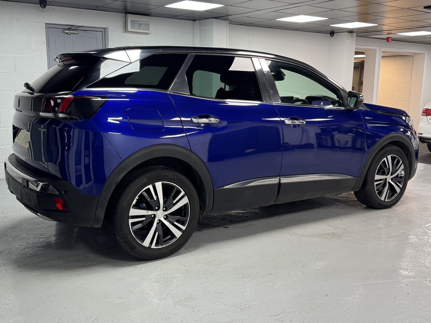 Used Peugeot 3008 2017 for sale - 77201179: Photo 18