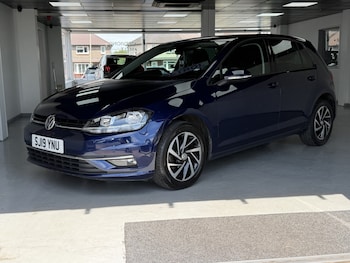 Used Volkswagen Golf 2019 for sale - 79115564: Photo